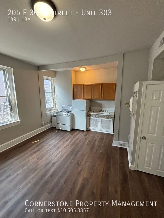 Building Photo - 205 E 30th St