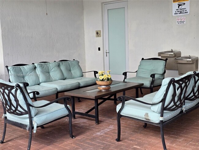 Building Photo - 11938 SW 26th Ct