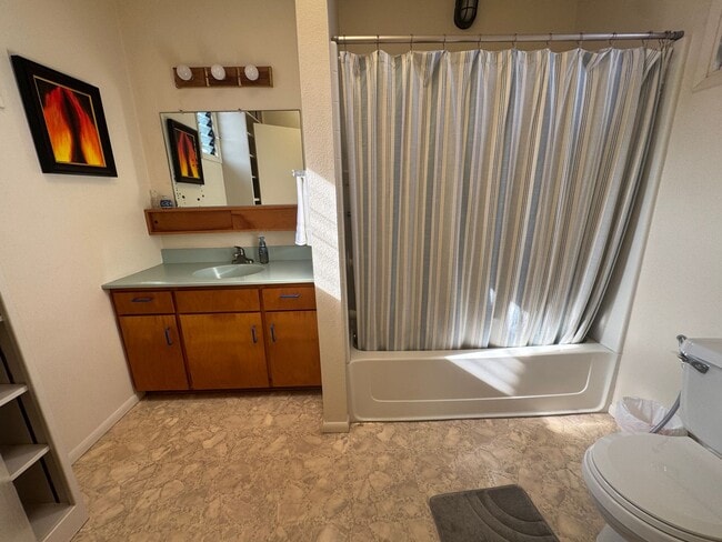 Building Photo - Fully Furnished- All Utilities Included- 3 Bedroom/ 2.5 Bath