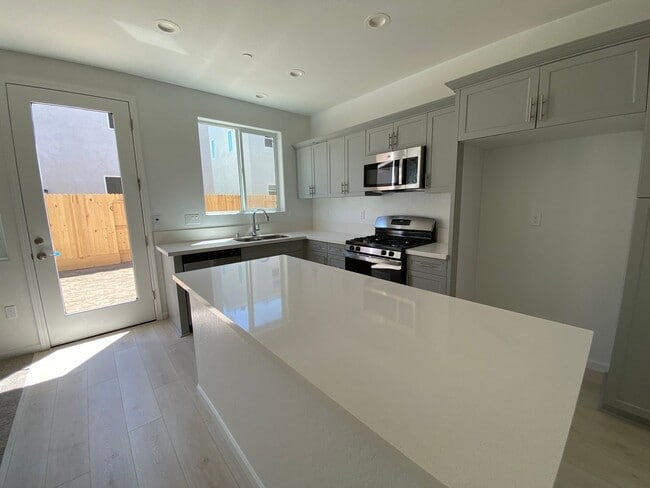 Building Photo - Spacious 4-Bedroom New Build in Prime Nort...
