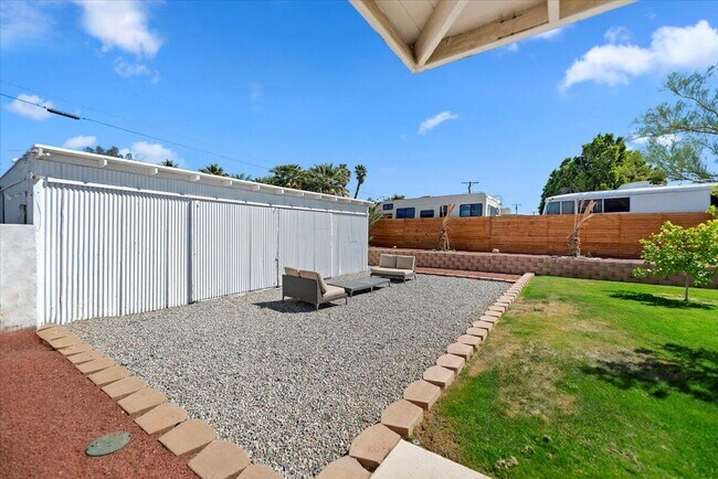 Building Photo - 32300 Shadow Mountain Ln