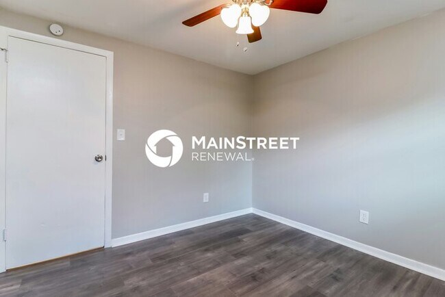 Building Photo - 3 Bedroom Pet-Friendly Home in Lutz, FL wi...