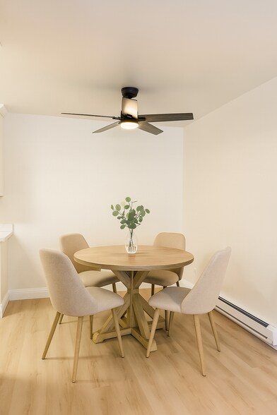 Dining Room - 101 Kinross Dr