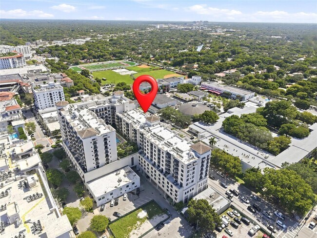 Building Photo - 301 Altara Ave