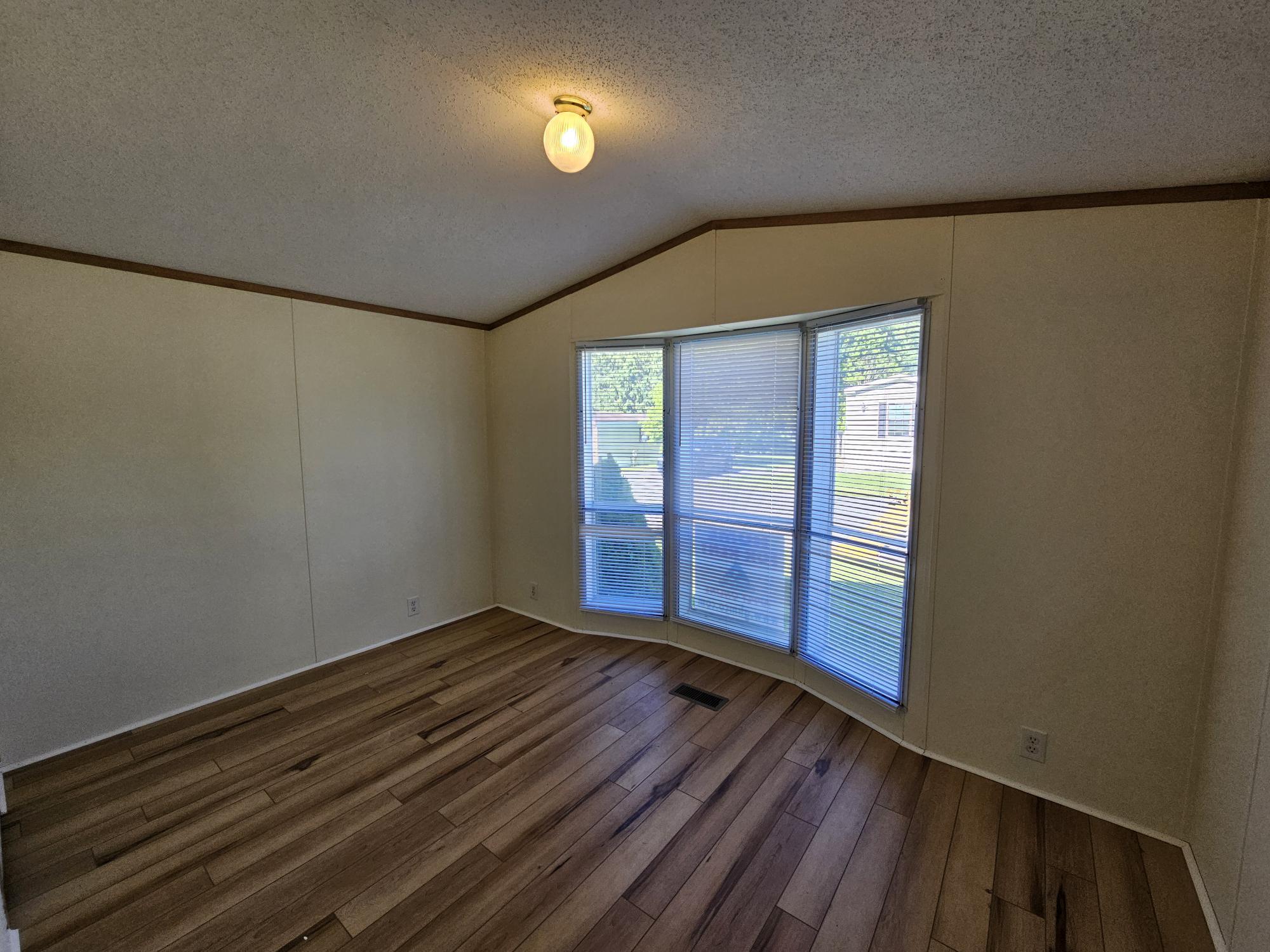 Building Photo - 35 Woodside Ln
