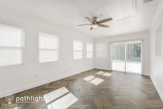 Building Photo - 3 br, 2 bath House - 2129 Willow Oak Drive...