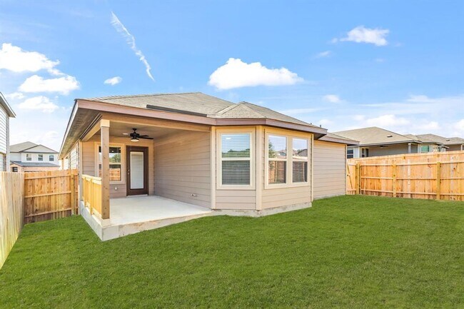 Building Photo - 25810 Posey Dr