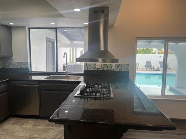 Building Photo - 1233 E Via Escuela