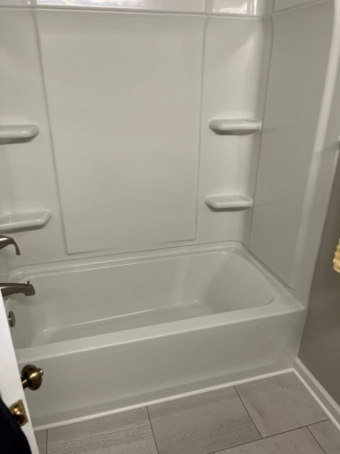 New Tub/Shower - 2308 Wood Gate Ln