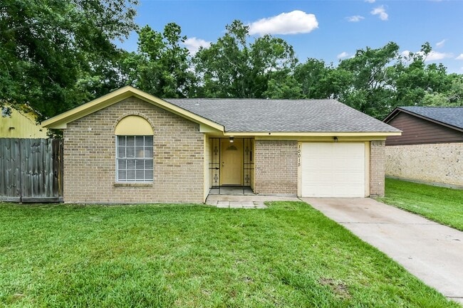 Primary Photo - 10015 Valley Lake Dr