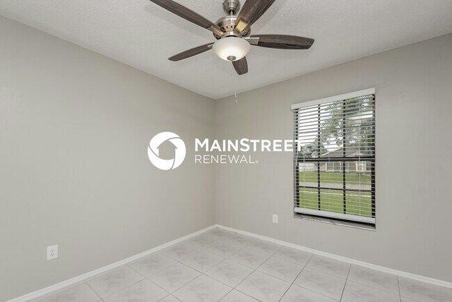 Building Photo - 3 Bedroom Pet-Friendly Home in ORLANDO, FL with Main Street Renewal