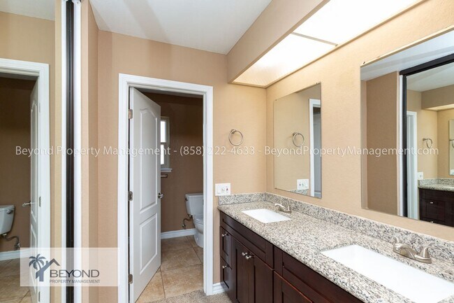 Building Photo - ***PET FRIENDLY*** 2 BED WITH DUAL PRIMARY...