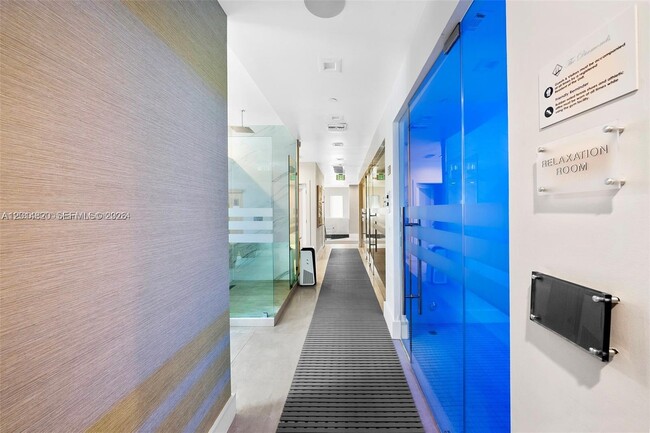 Building Photo - 4775 Collins Ave