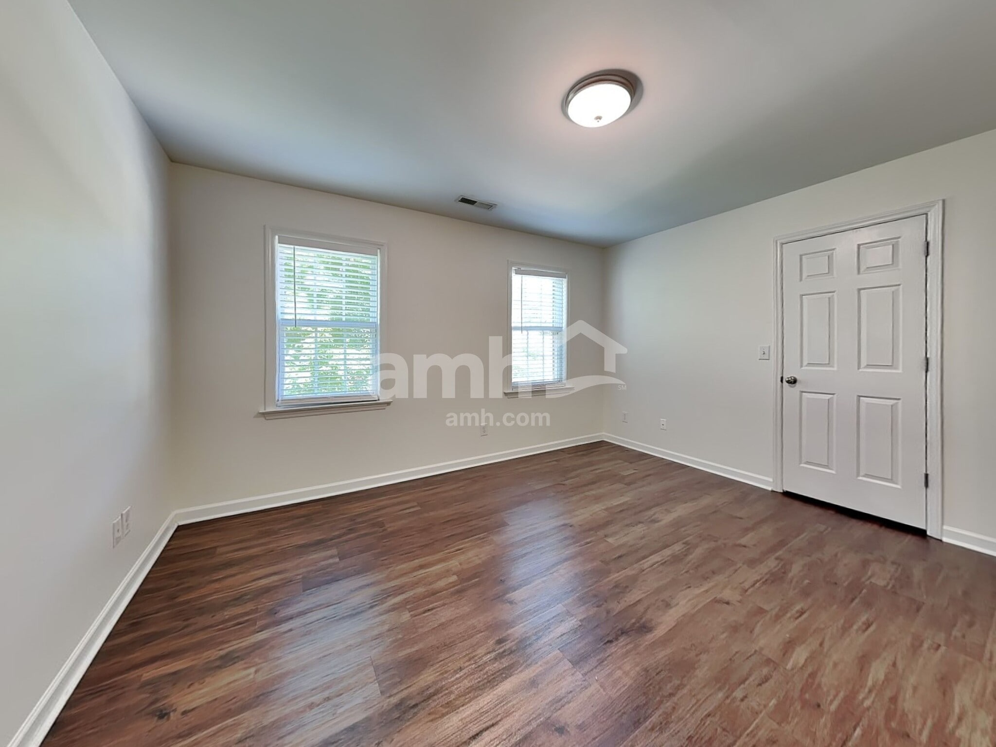 Building Photo - 718 Barrocliff Rd