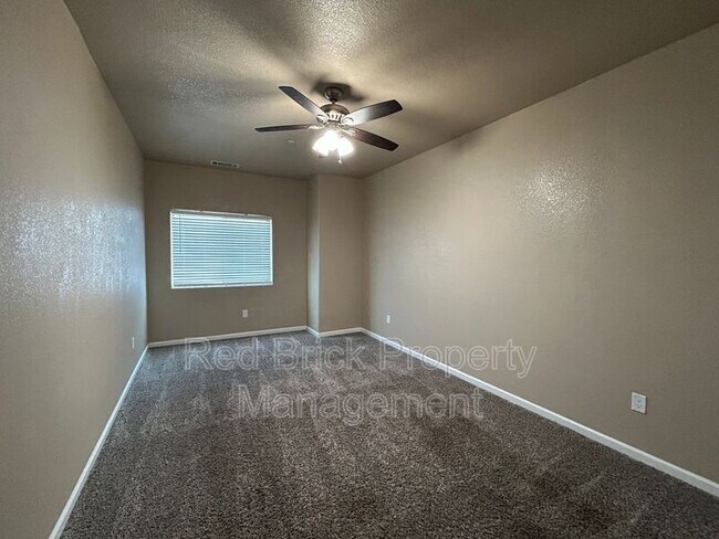 Building Photo - 592 Cadiz Ct