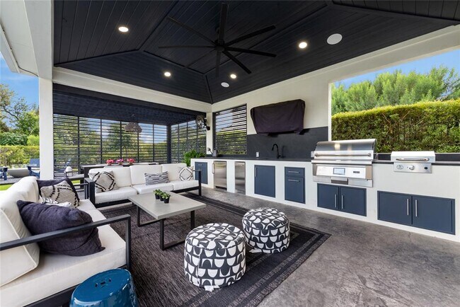 Building Photo - 716 Crestone Stream Dr