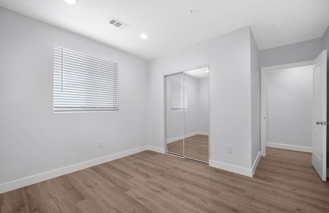 Building Photo - LANFRANCO(3743)