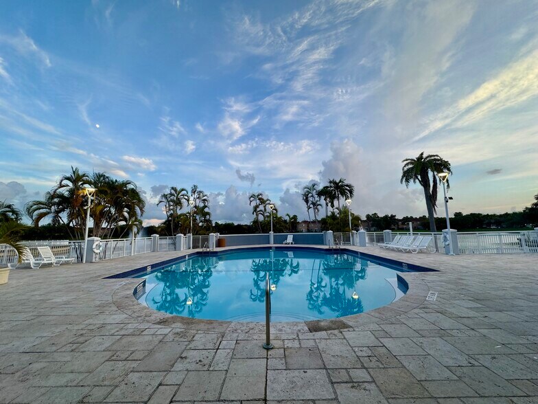 Building Photo - 8520 SW 212th St