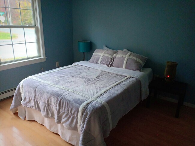 Building Photo - 9 Old Etna Rd