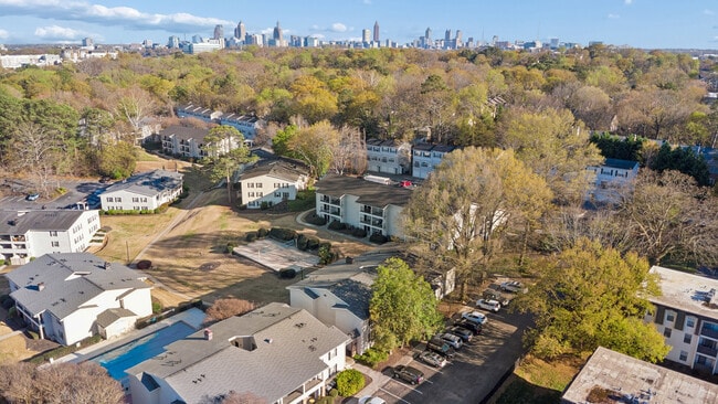 Building Photo - 1150 Collier Rd NW