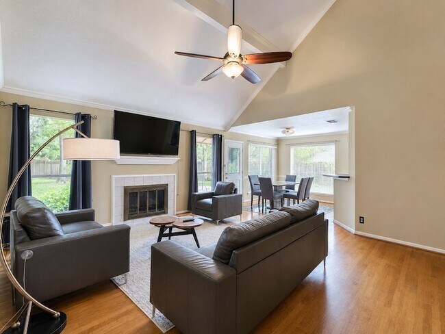 Building Photo - 6303 Carissa Ct