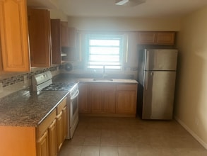 Building Photo - 88 Harper Ave