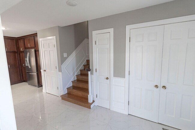 Building Photo - 2500 Bluff Blvd