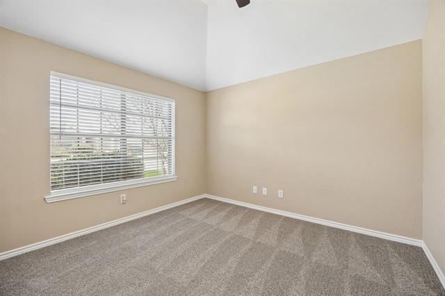 Building Photo - 9508 Fox Hill Dr