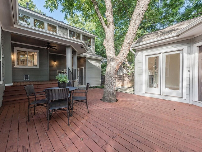 Building Photo - 1905 Frazier Ave