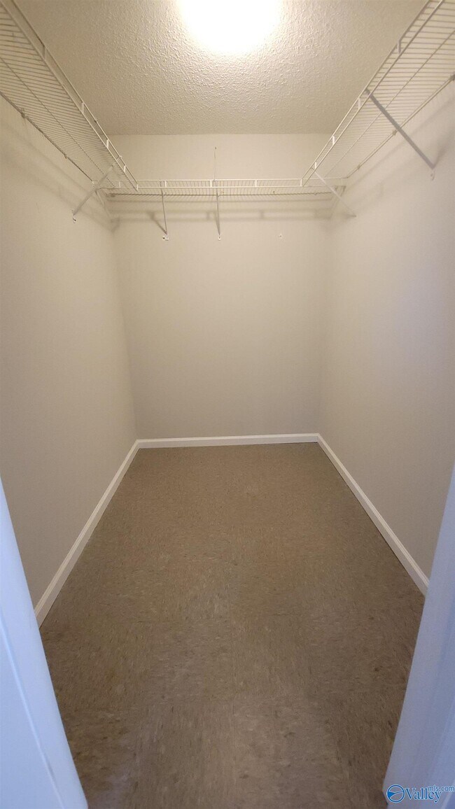 Building Photo - 6117 Melrose Rd NW