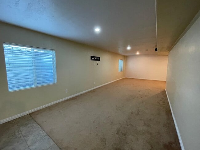 Building Photo - 1173 S 520 W St