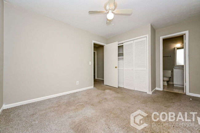 Building Photo - 3501 Creekview Pl
