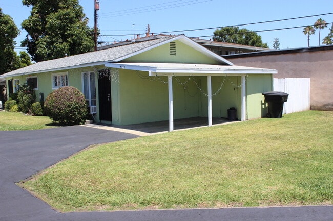 Building Photo - 9711 Bixby Ave
