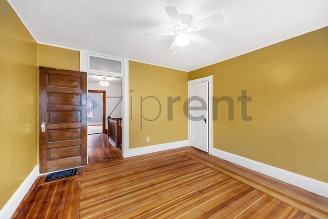 Building Photo - 16 Penhallow St