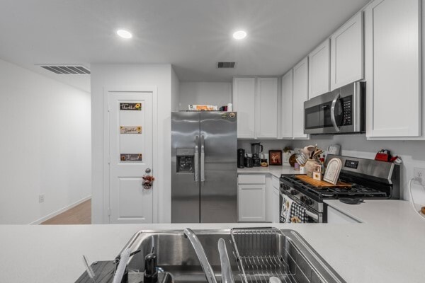 Building Photo - 18279 Via Aurelia Dr