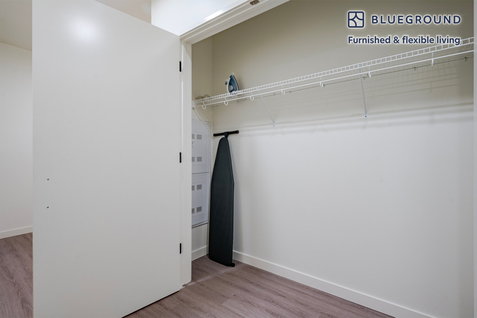 Building Photo - 10050 NE 10th St