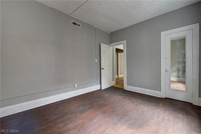 Building Photo - 14120 Superior Rd