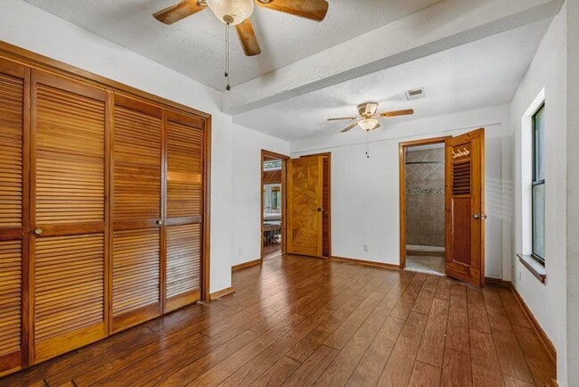 Building Photo - 4811 Soundside Dr