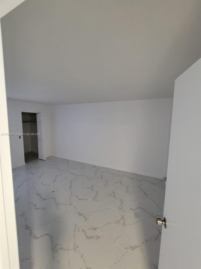 Building Photo - 1301 SW 134th Way