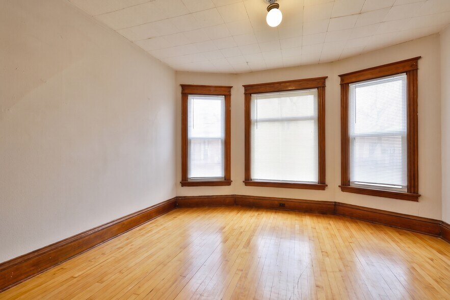 Building Photo - 508 W Mifflin St