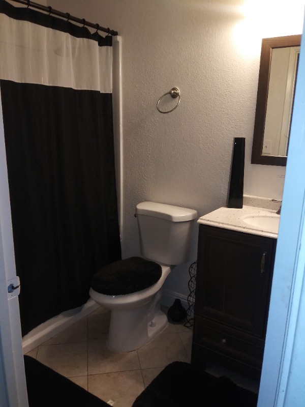 Building Photo - 6892 Cal Valley Way