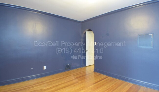 Building Photo - 255 E 27th Pl