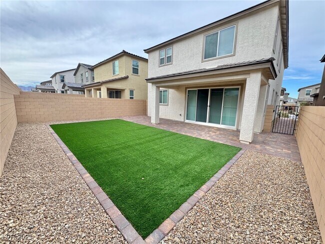 Building Photo - 9897 Angel Valley Dr