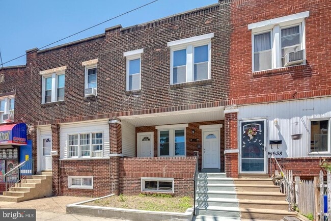 Building Photo - 1640 S 28th St