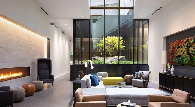 Building Photo - 1428 2nd Ave