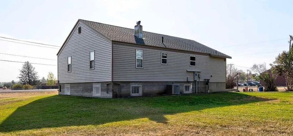 Building Photo - 5104 N Montana Ave