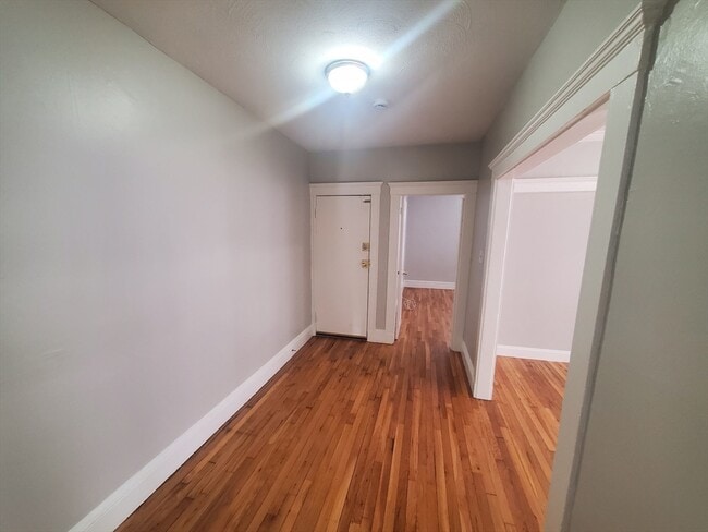 Building Photo - 79 Rosseter St