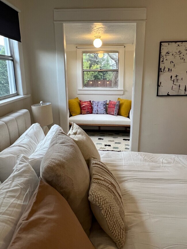 King Bedroom - 2813 2nd Ave
