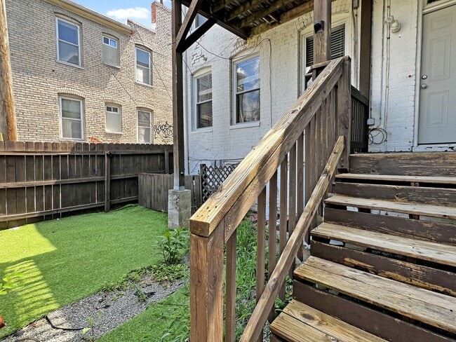 Building Photo - 16 S Stafford Ave