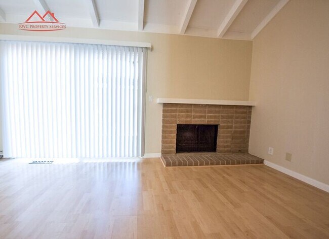 Building Photo - 1355 Sage Hen Way